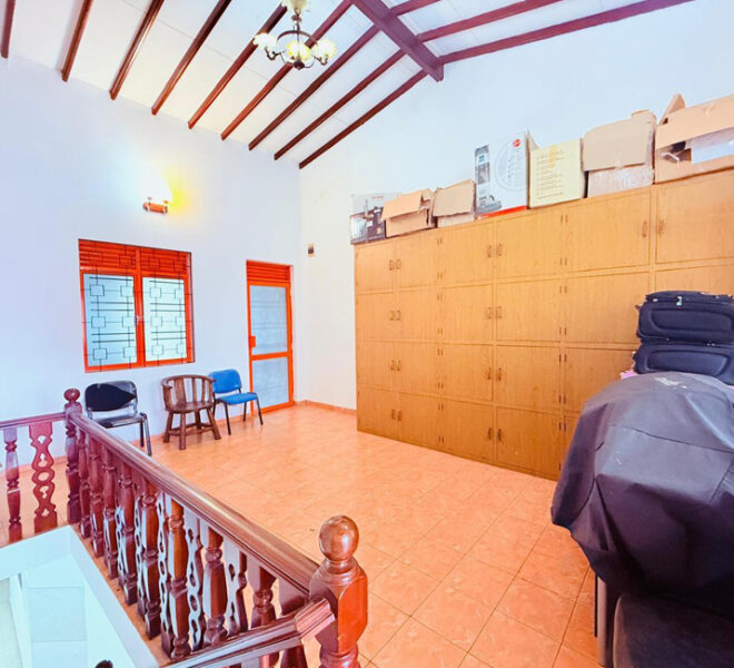 Three-story-Fully-Furnished-House-for-Sale-in-Colombo-14-10891-05
