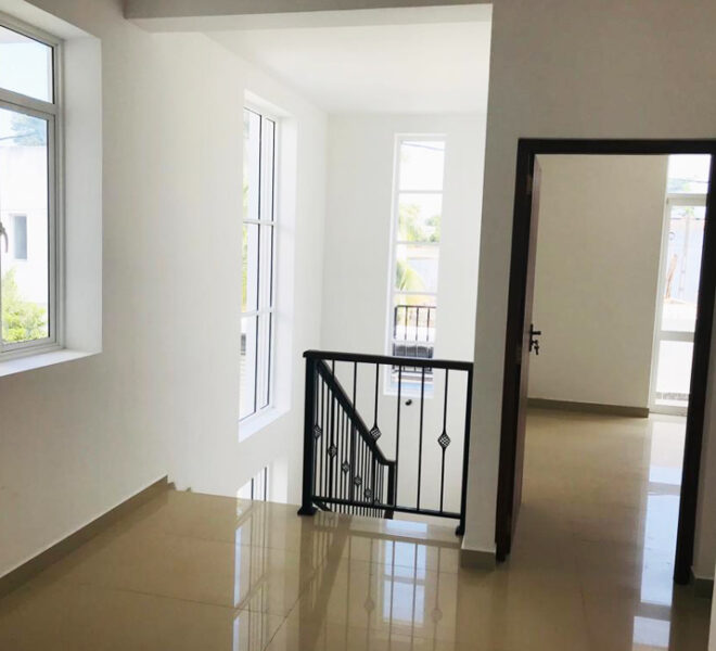 Two-Story-House-for-Sale-in-Ratmalana-10902-03