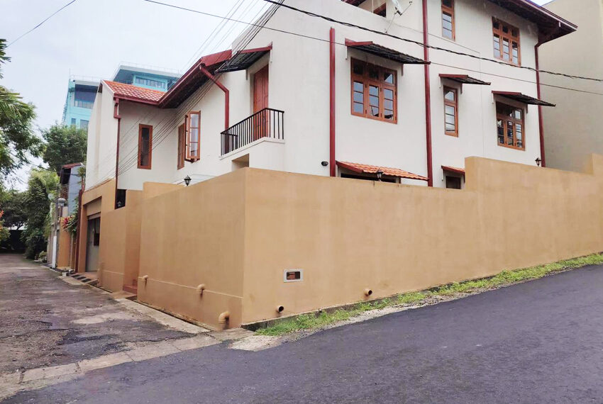 Two-Story-Luxury-House-for-Sale-in-Nawala-10906-05