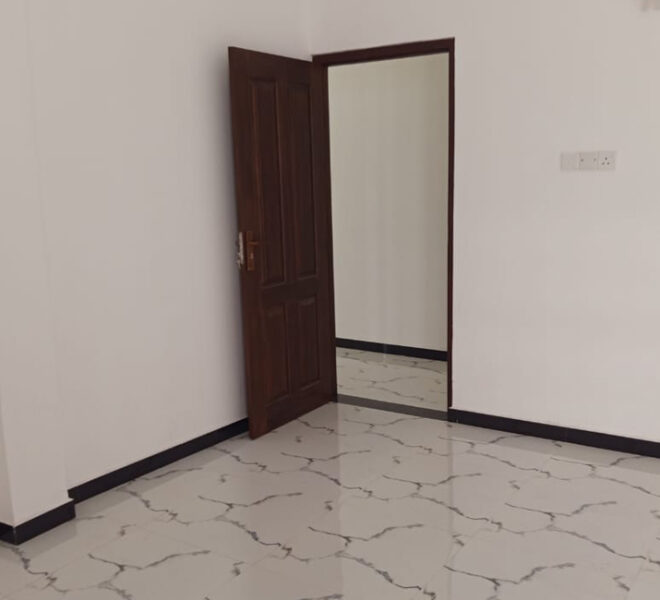 House-for-sale-in-Kolonnawa-10912-03