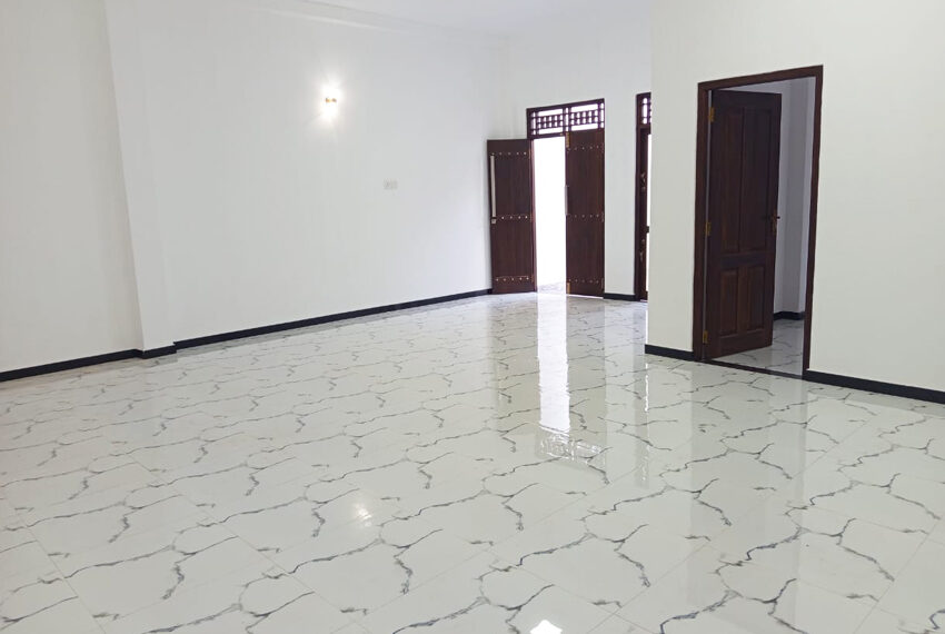 House-for-sale-in-Kolonnawa-10912-05