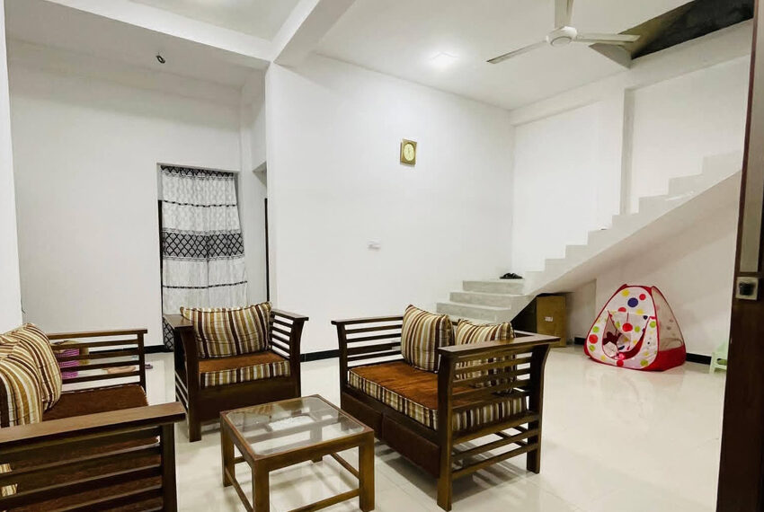House-for-sale-in-Rathmalana-04