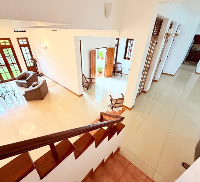 Luxury-Two-Story-House-for-Sale-in-Kohuwala-10932-01