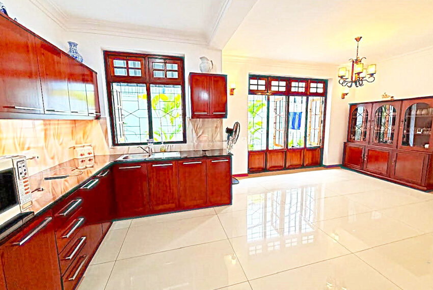 Luxury-Two-Story-House-for-Sale-in-Kohuwala-10932-03