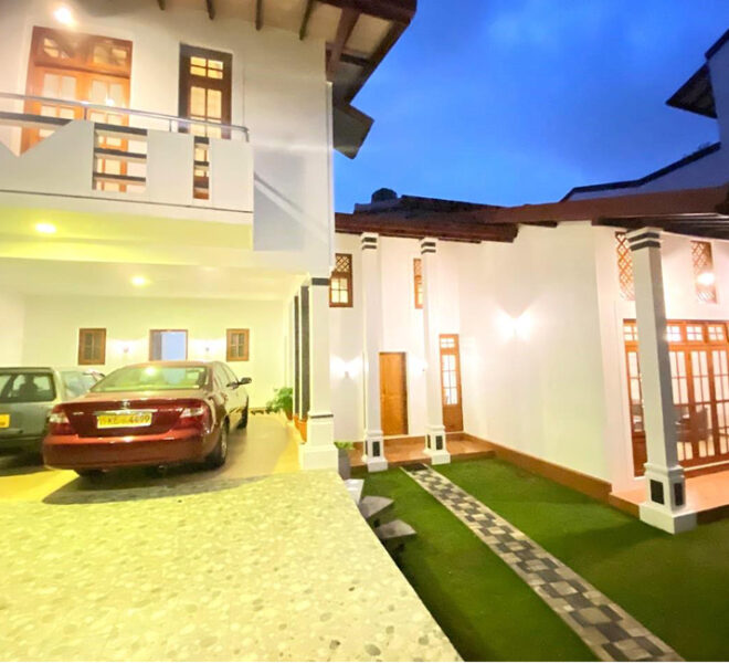 Luxury-Two-Story-House-for-Sale-in-Kohuwala-10932-04