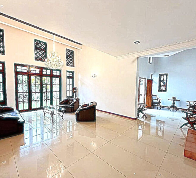 Luxury-Two-Story-House-for-Sale-in-Kohuwala-10932-06