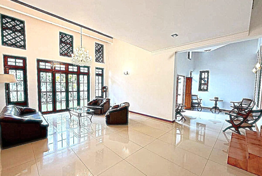 Luxury-Two-Story-House-for-Sale-in-Kohuwala-10932-06