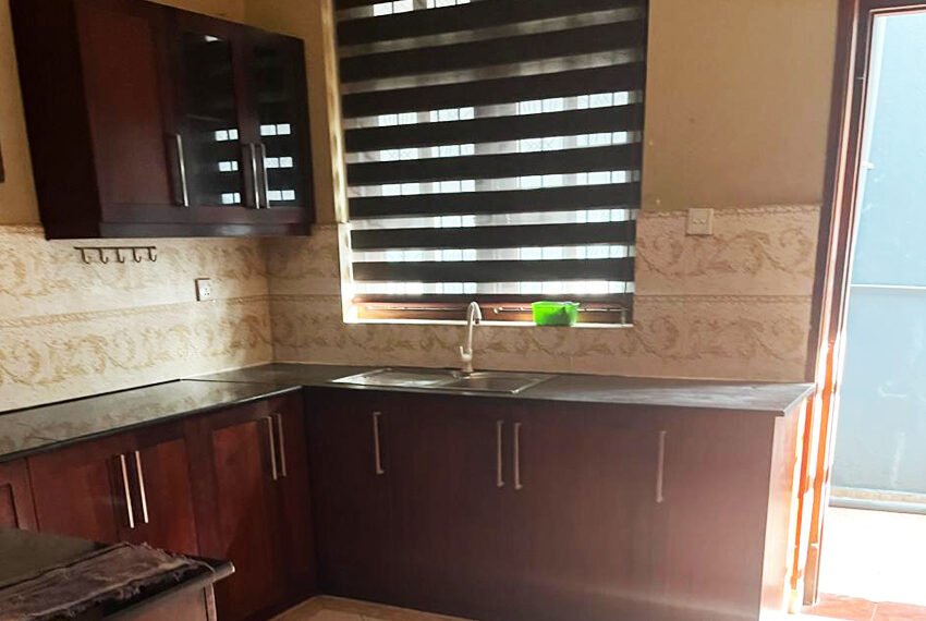 Three-Story-House-for-Rent-in-Colombo-09-10927-01