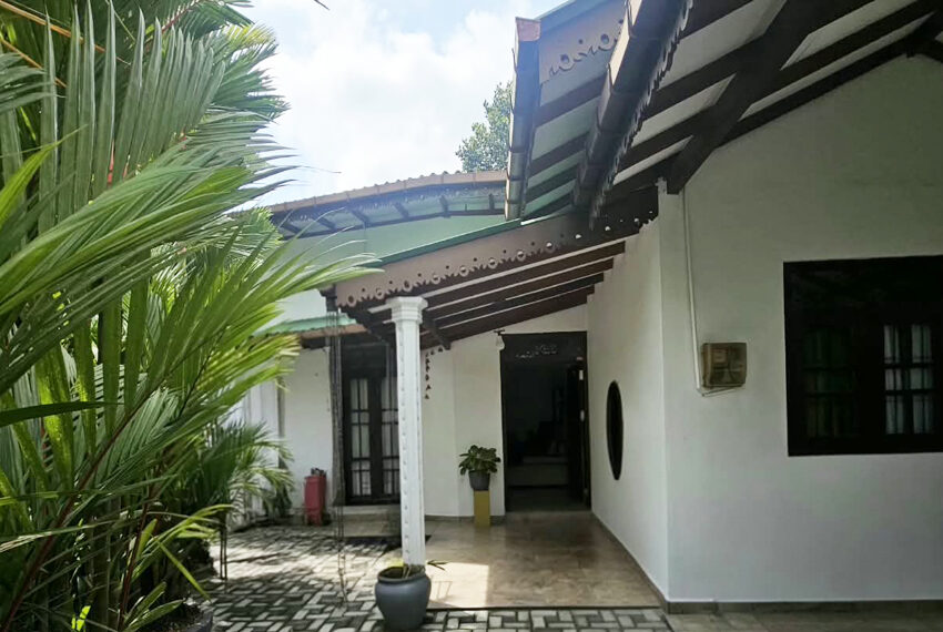 House-for-Sale-in-Mulleriyawa-10968-09