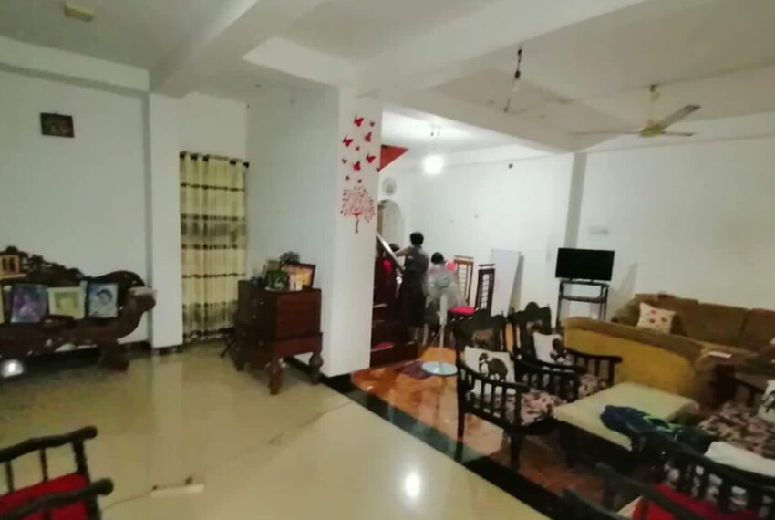 House-for-sale-in-Gothatuwa-10947-02