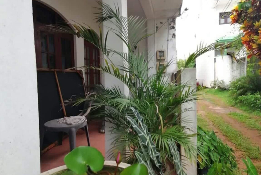 House-for-sale-in-Gothatuwa-10947-03