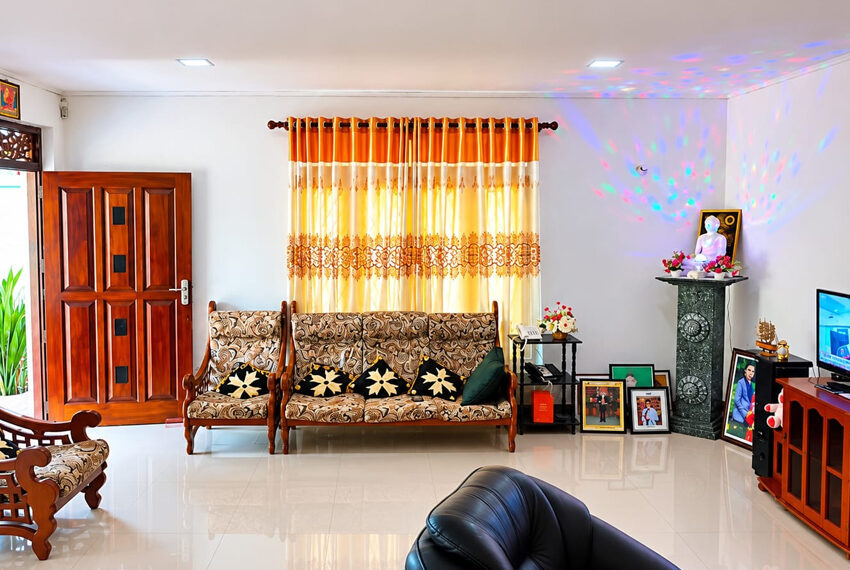 House-for-sale-in-Kaluthara-10965-03