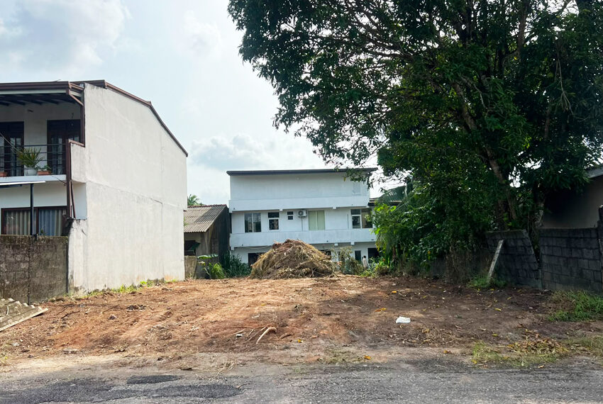 Land-for-Sale-in-Athurugiriya-10952-03