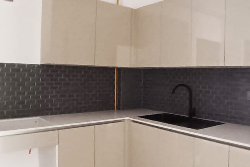 Luxury-Apartment-for-Sale-in-Athurugiriya-10969-06