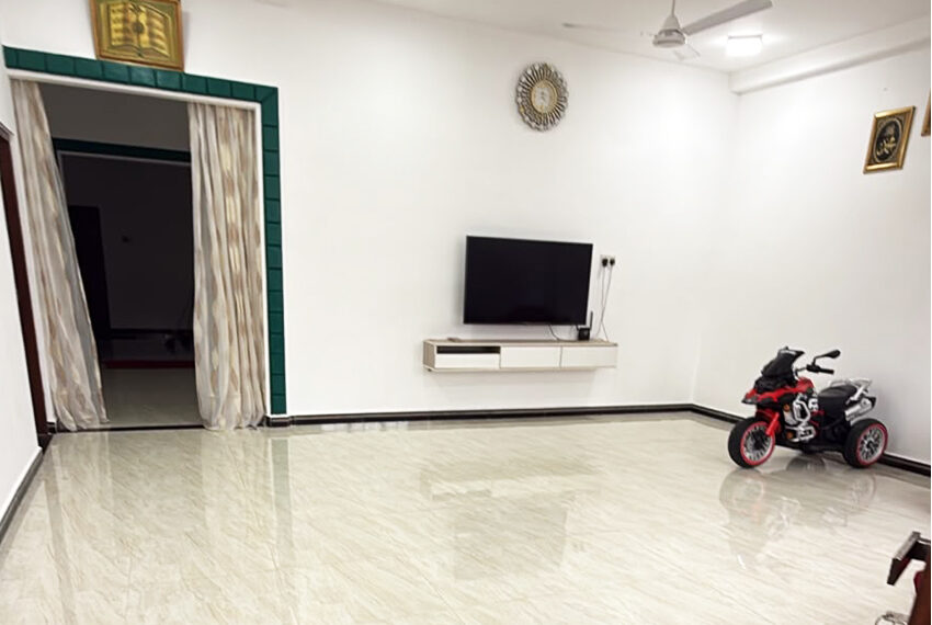 Two-Story-House-for-Sale-in-Wellampitiya-10966-02