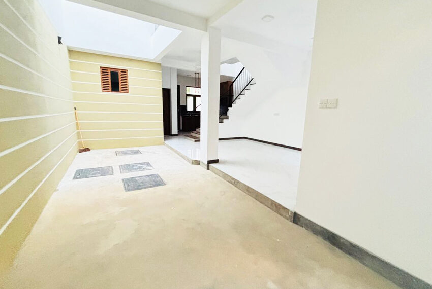 Brand-New-House-for-Sale-in-Moratuwa-11008-08