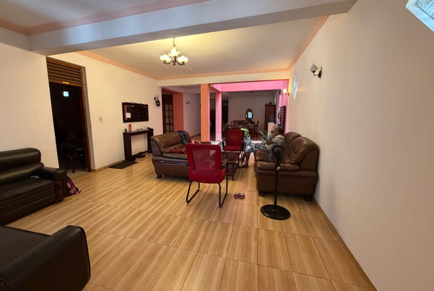 House-for-sale-in-Hunupitiya-11020-02
