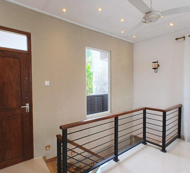 House-for-sale-in-Ja-Ela-11001-01