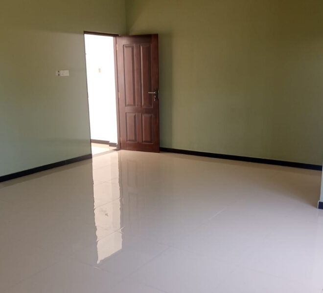 House-for-sale-in-Kolonnawa-11006-06